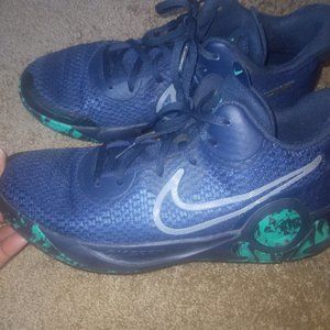 Nike Men's Navy and Teal Athletic Shoes